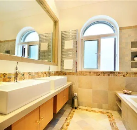 Sleeps 10 Pool Air Con T480063 Villa Quinta do Lago